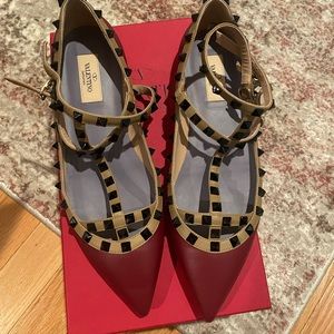 Valentino Rockstud flats size 40